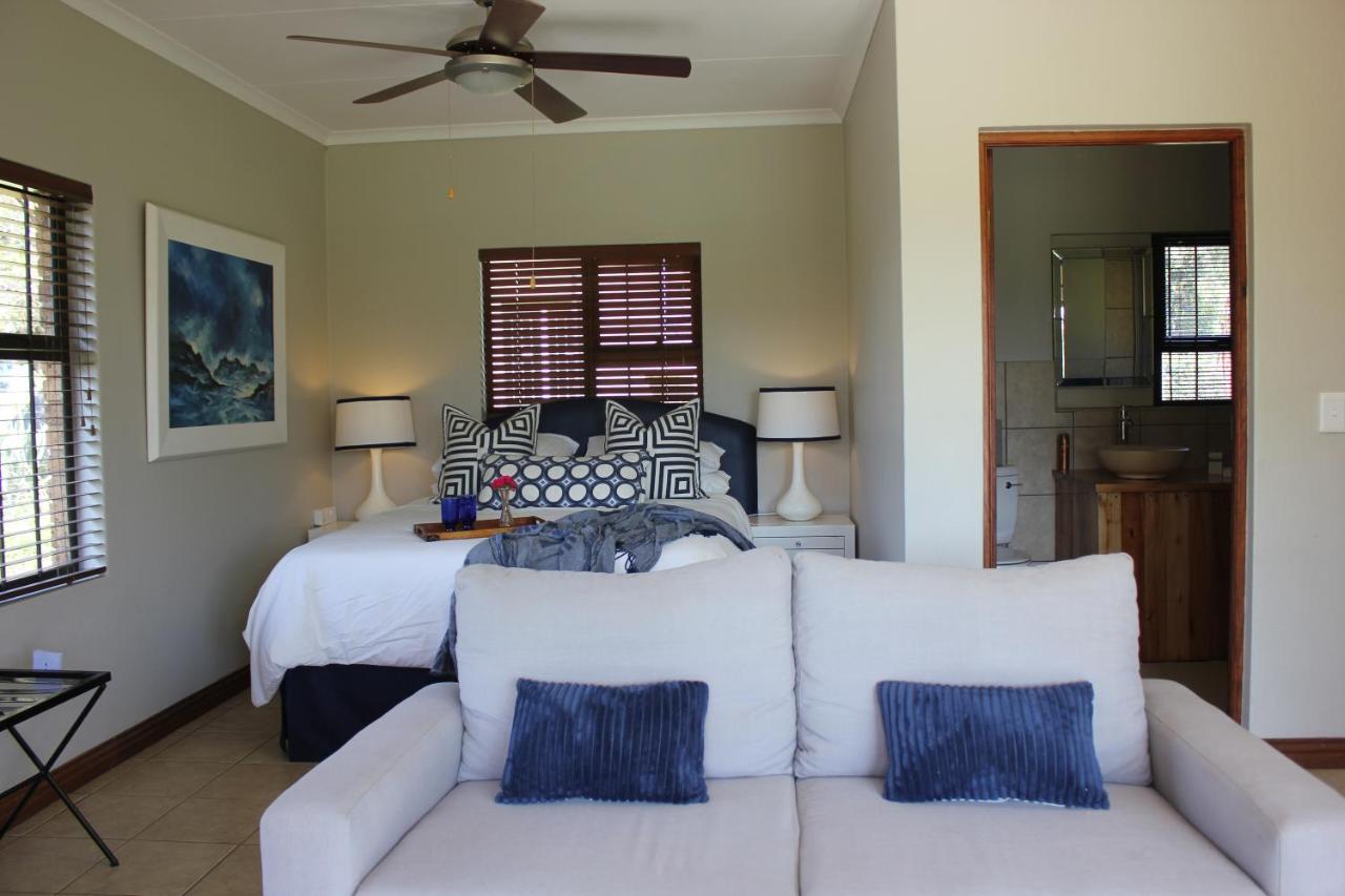 Karee & Wild Olive Guest Lodge Hekpoort 外观 照片