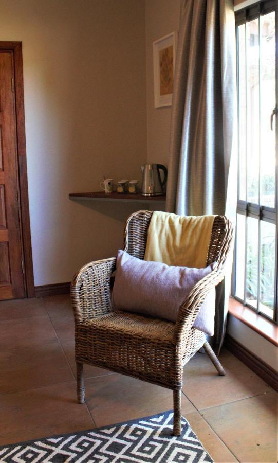 Karee & Wild Olive Guest Lodge Hekpoort 外观 照片